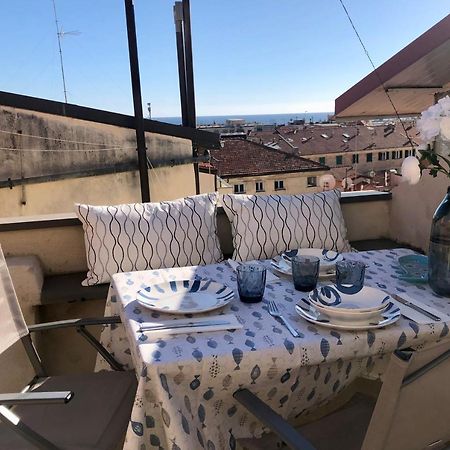Appartamento Ai Piedi Della Pigna Sanremo Bagian luar foto